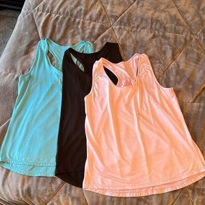 Large - Multipack Workout Tanktops